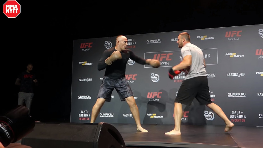 Открытая тренировка бойцов UFC в Москве