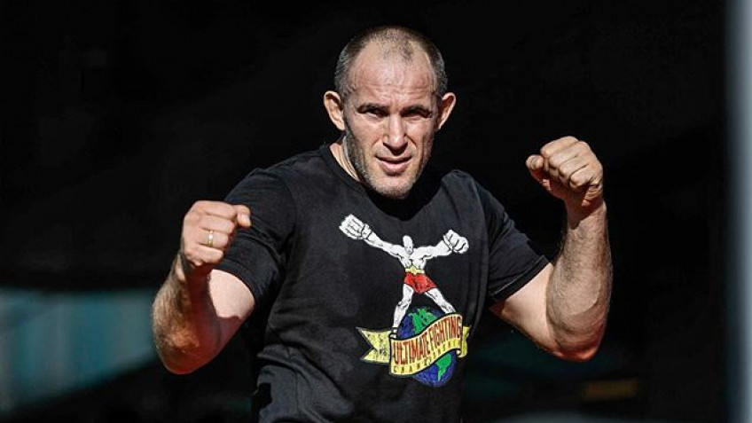 Олейник: Макгрегор будет драться не на моем турнире 18 января