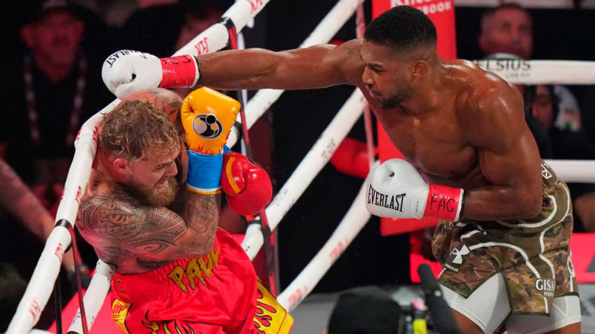 Джейк Пол не выиграл у Энтони Джошуа ни одного раунда в судейских записках