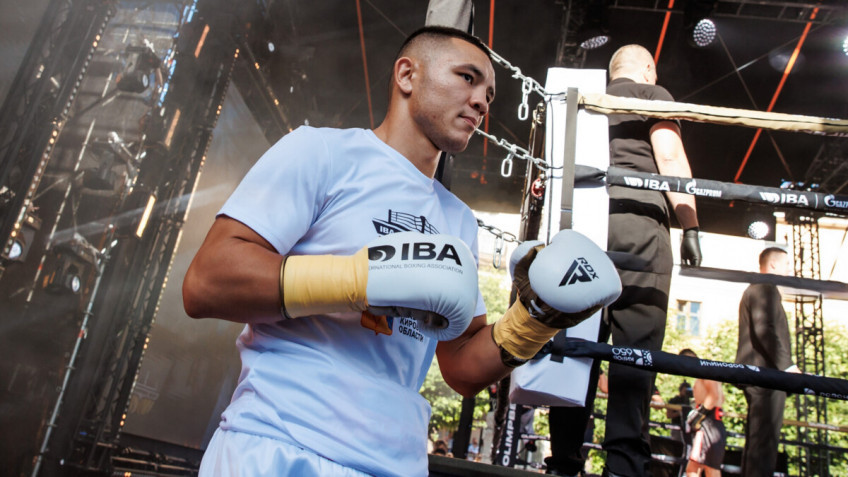 Павел Сосулин досрочно победил Хорхе Фортеа