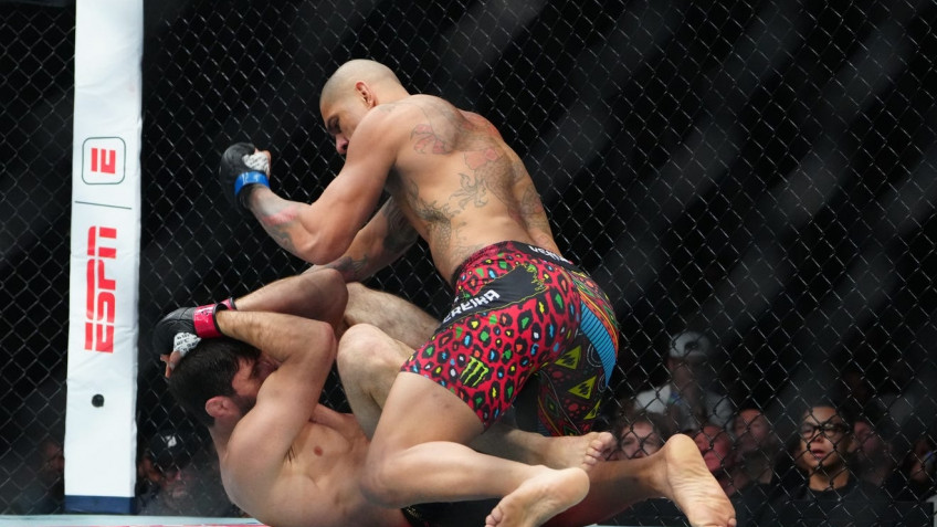 UFC 320: Алекс Перейра нокаутировал Магомедва Анкалаева в реванше