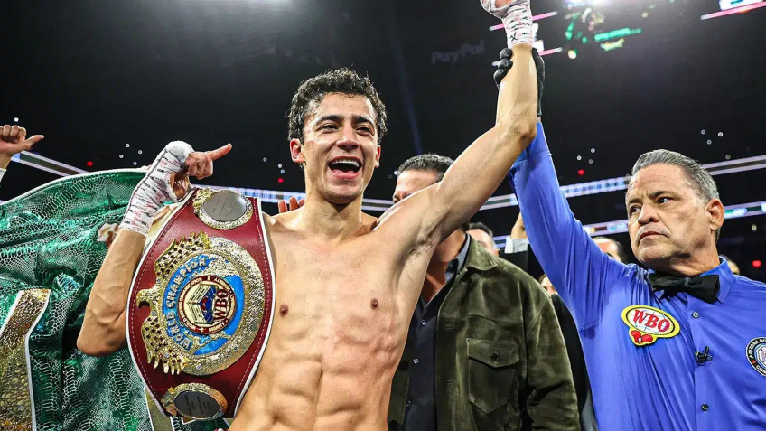 Экс-чемпион Луис Лопес согласился на бой с чемпионом Рафаэлем Эспиносой