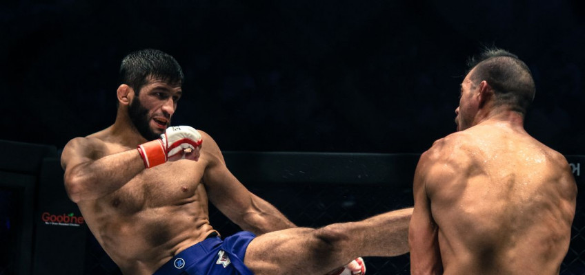 Шамиль Завуров одержал победу на шоу Road FC 40