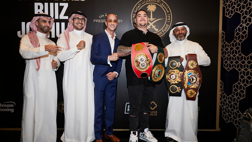 Кадр дня: Энди Руис и Энтони Джошуа в Саудовской Аравии