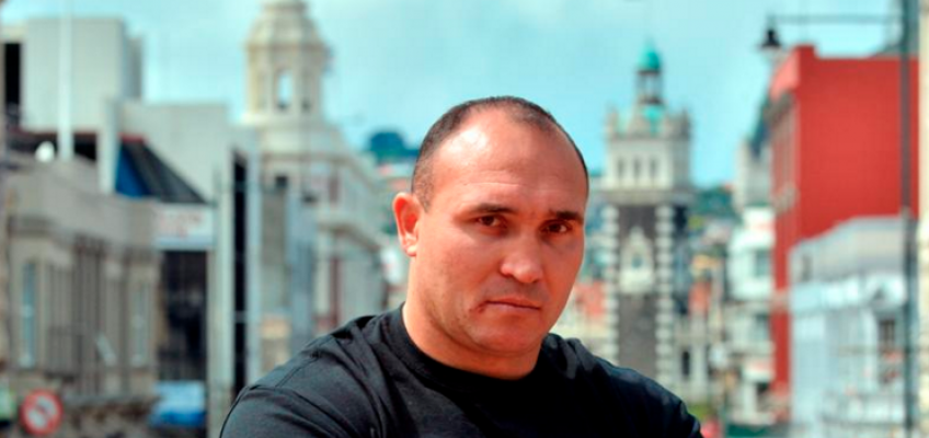 Александр Устинов готов встретиться с Луисом Ортисом в рамках турнира WBA