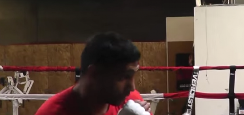 Видео: Амир Хан продолжает подготовку к бою с Канело
