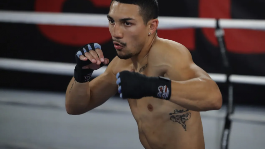 Теофимо Лопес согласился перенести бой с Кэмбососом на 16 октября