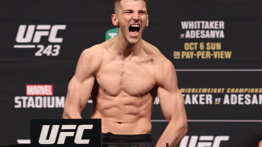 Дэн Хукер: У Царукяна куча дерьма вместо мозгов