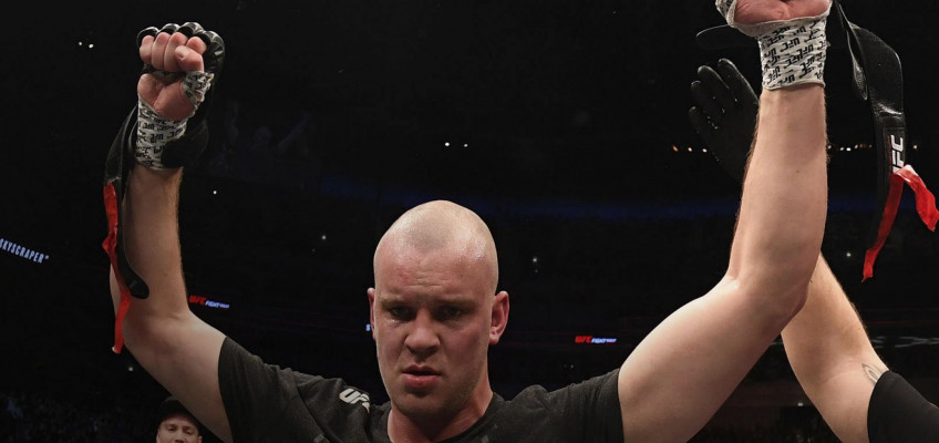 Тяжеловес UFC Штефан Штруве завершил карьеру бойца из-за проблем со здоровьем