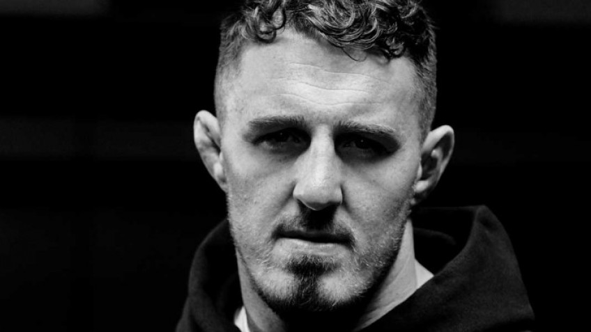 Том Аспинэлл рассказал, что не подписывает контракты на бои в UFC