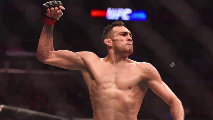 Эдди Браво: Хабиба Нурмагомедова еще никто не атаковал в партере так, как это будет делать Тони Фергюсон