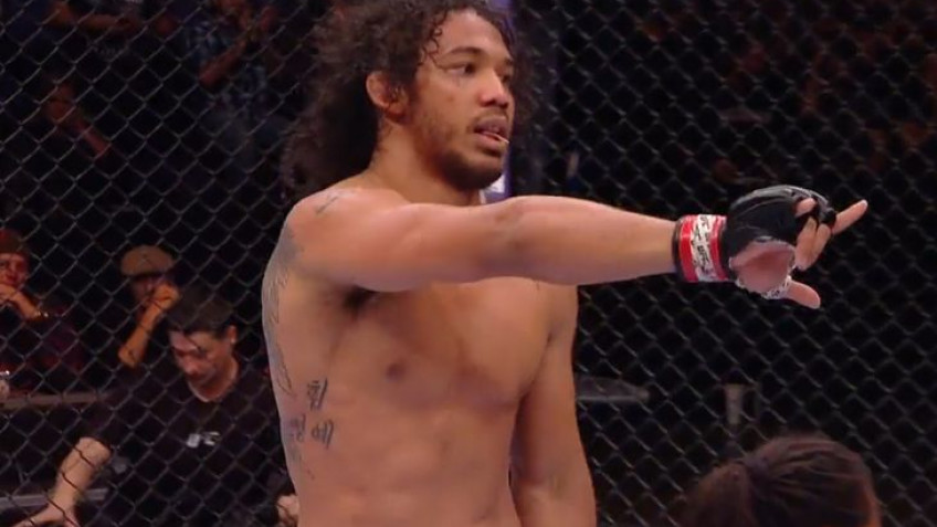 Бен Хендерсон о зубочистке в бою