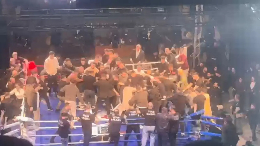 Турецкая сторона намерена наказать виновников драки после боя российского боксера