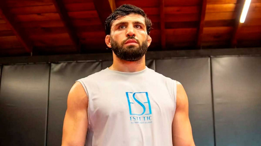 Джастин Гейджи признал, что Арман Царукян больше него заслуживал боя за титул