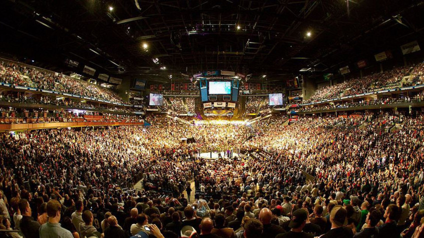 UFC планирует провести еще минимум два турнира в России в период 2019-2020 годов