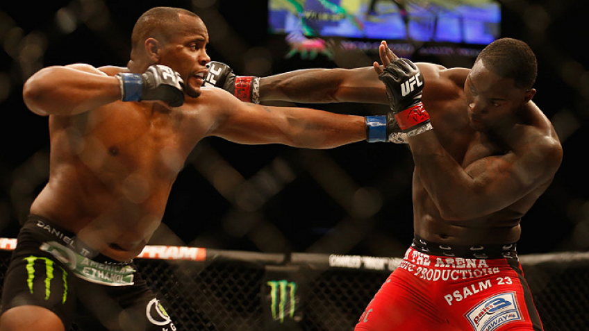 Даниэль Кормье: Тренеры Энтони Джонсона подсказали, что он может сдаться