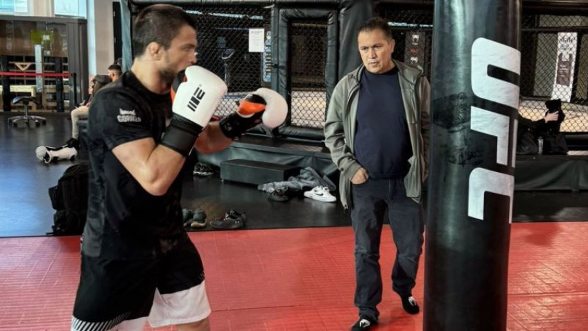 Тренер: Умар Нурмагомедов хорошо готов к бою с Фигерейду