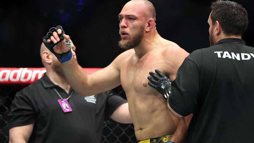 Официально анонсирован следующий бой Вальтера Уокера