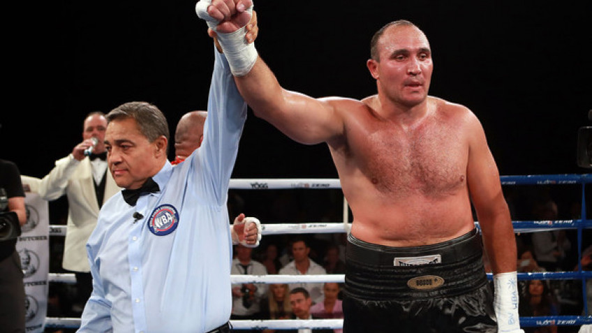 Александр Устинов и Мануэль Чарр проведут бой за титул чемпиона WBA