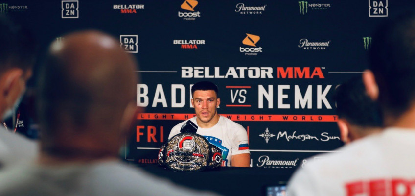 Вадим Немков назвал имена трех бойцов на вопрос о первой защите титула Bellator