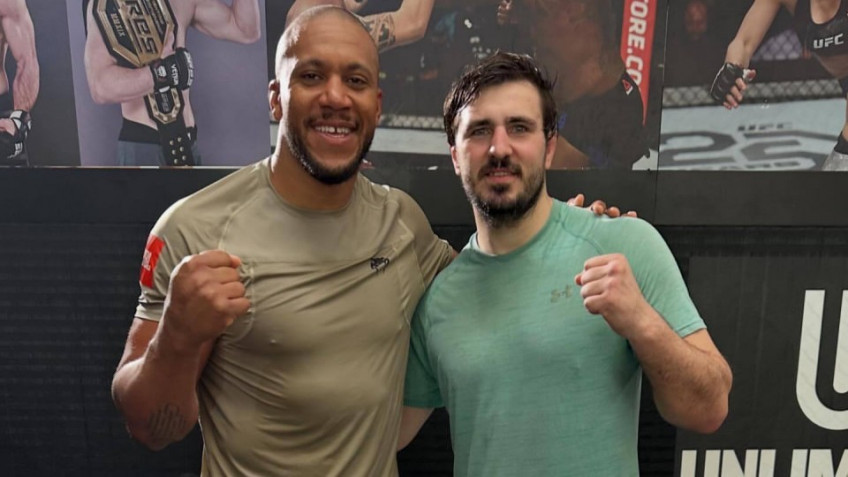 Вахитов оценил шансы Гана на победу над Перейрой