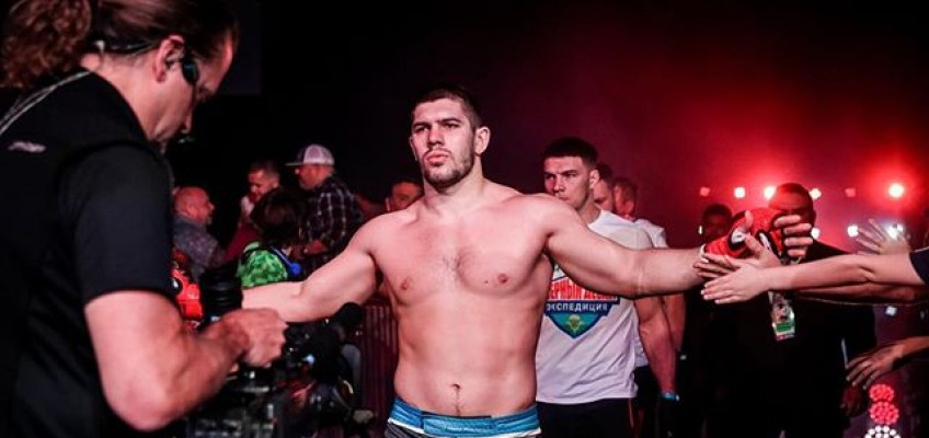 Валентин Молдавский снялся с боя на Bellator 24 августа