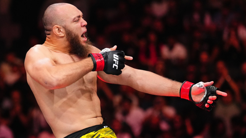 Вальтер Уокер получил бонус за лучшее выступление на UFC 321