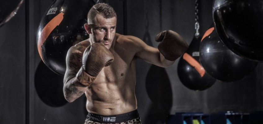 Алекс Волкановски не считает бой с чемпионом UFC Холлоуэем самым сложным испытанием в карьере