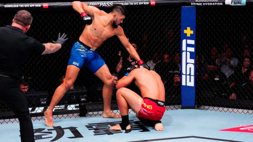 UFC Шанхай: Уран Сатыбалдиев, Чарльз Джонсон, Кайл Докос и Джонни Уокер получили бонусы за лучшие выступления вечера