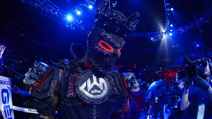 Боб Арум верит, что костюм мог повлиять на выступление Уайлдера