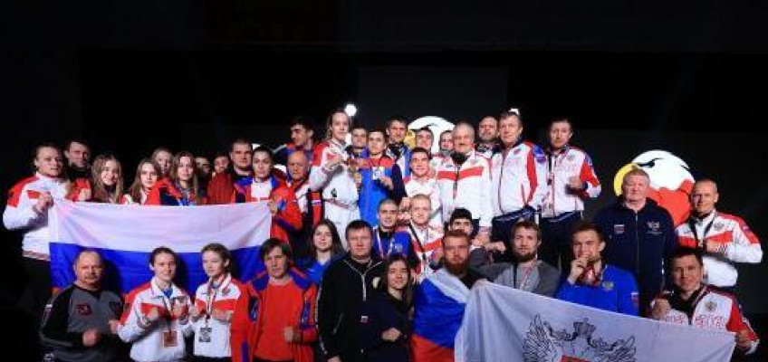 Российская сборная заняла второе место на юниорском чемпионате мира