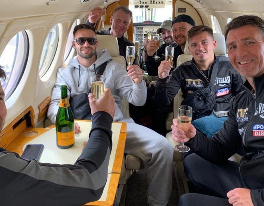 Кадр дня: Абсолютный чемпион возвращается домой