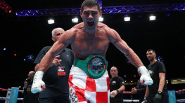 IBF больше не требует, чтобы Усик встречался с Хрговичем