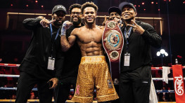 Девин Хейни может подняться в первый средний вес