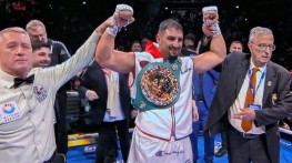 Кабайел проведет бой в мае, а затем должен встретиться с Усиком