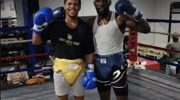 Кадр дня: Шакур Стивенсон и Теренс Кроуфорд после спарринга